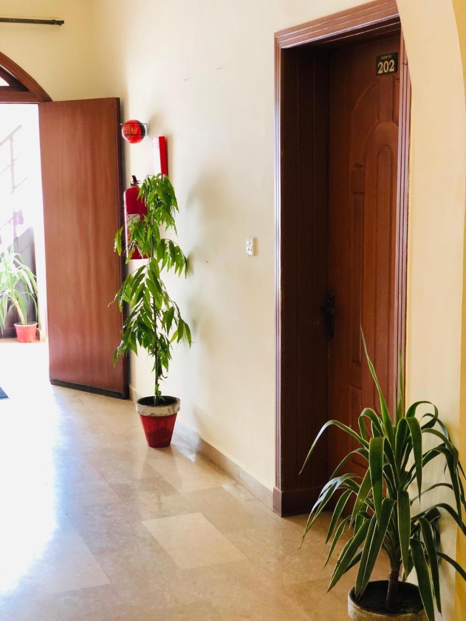 Blue Moon Residency Jinnah Super İslamabad Dış mekan fotoğraf