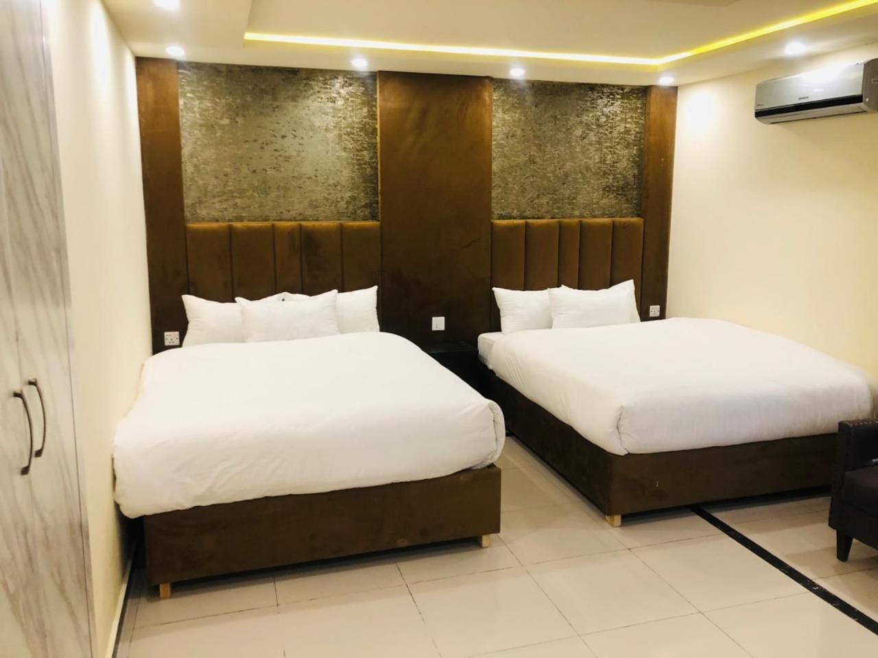 Blue Moon Residency Jinnah Super İslamabad Dış mekan fotoğraf