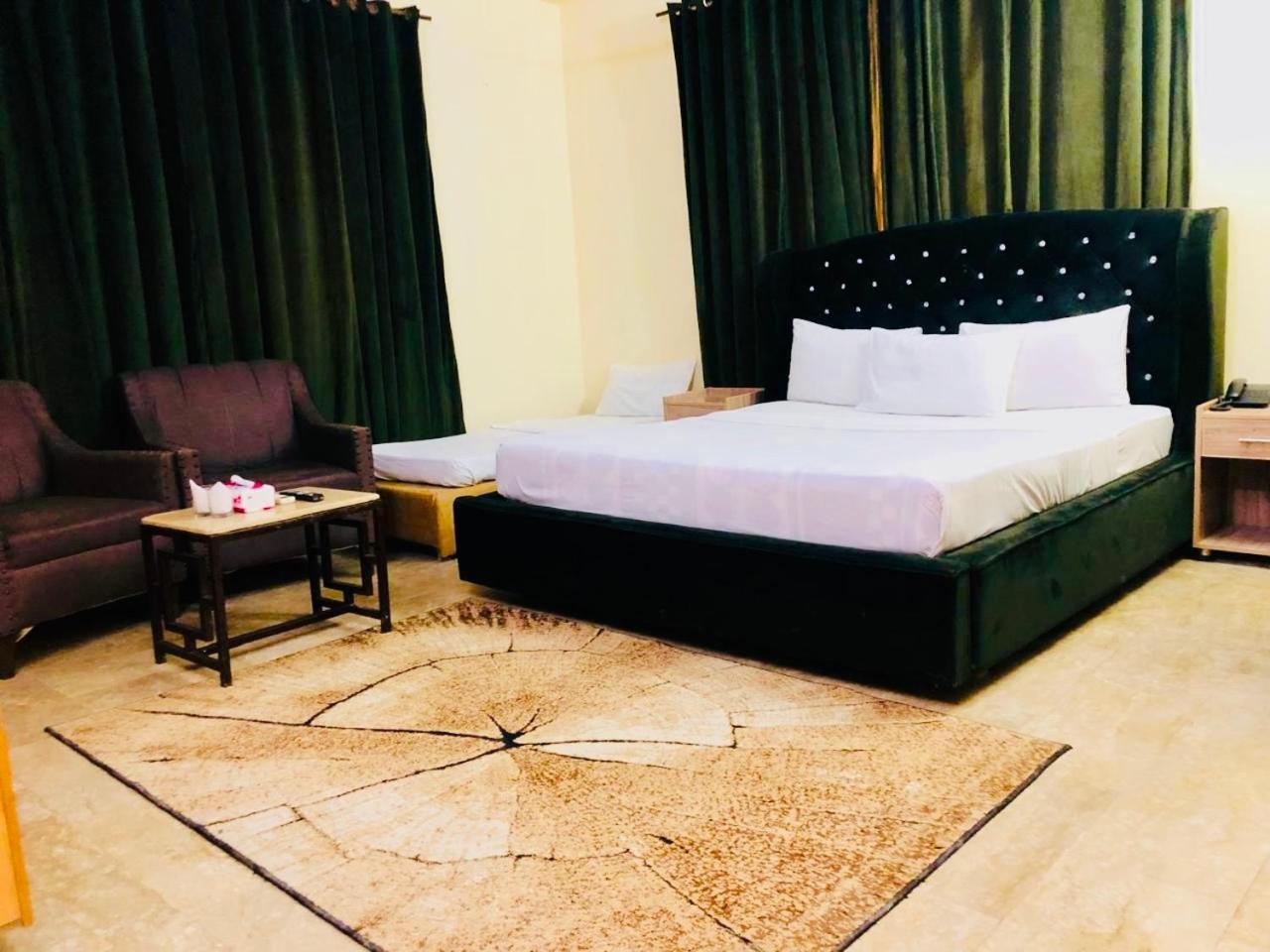 Blue Moon Residency Jinnah Super İslamabad Dış mekan fotoğraf